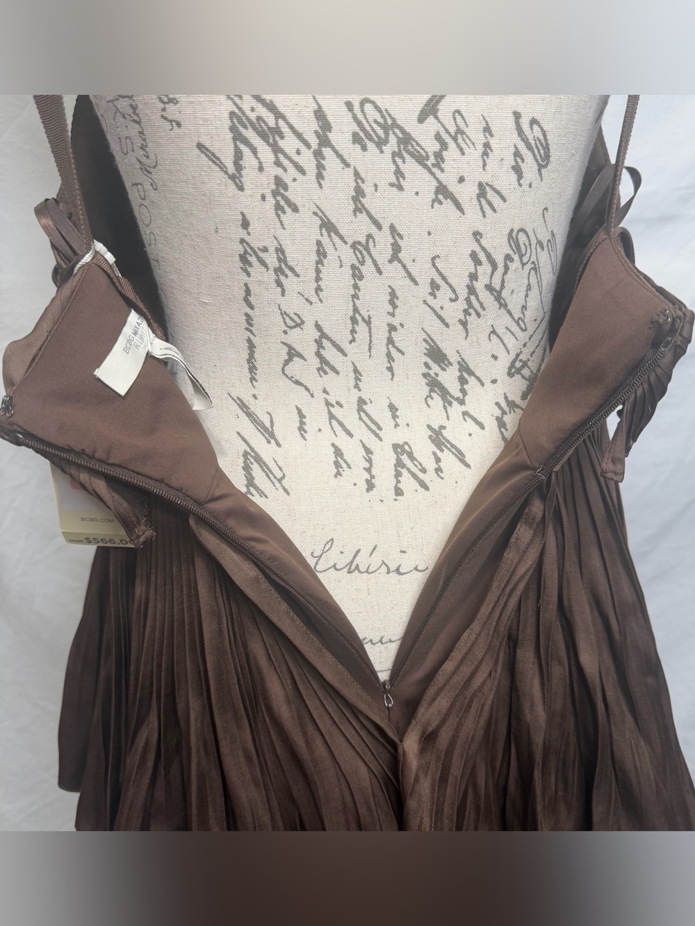 BCBG MAX AZRIA RUNWAY Tiered Brown V-Neck Ruffle Mini Dress Size 10 NWT. $566.00 - Picture 4 of 13